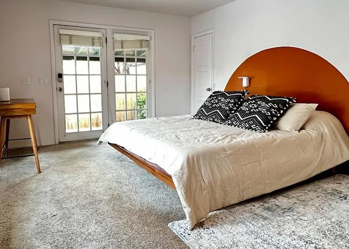 Quaint 1 Bedroom Unit With Hottub In Uptown Sedona